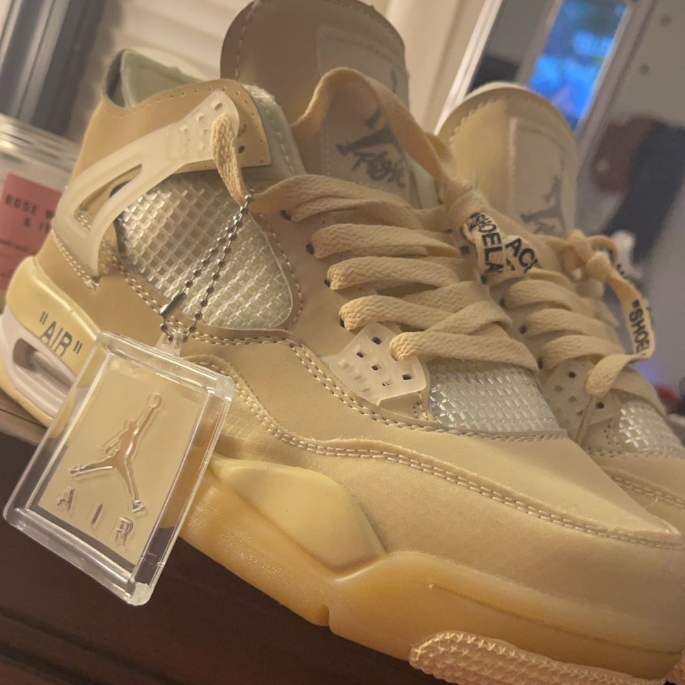 Nike X Off-White - Air Jordan 4 off-white sail